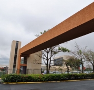 Puente Peatonal Multiplaza Escazú | Urbanotecnia